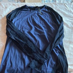 Lululemon Size S Shirt